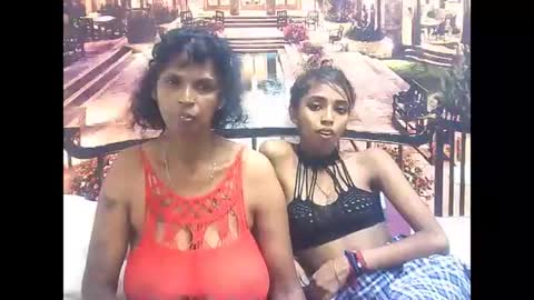 indiansexyslender4u2luv online show from 01/28/25, 09:19