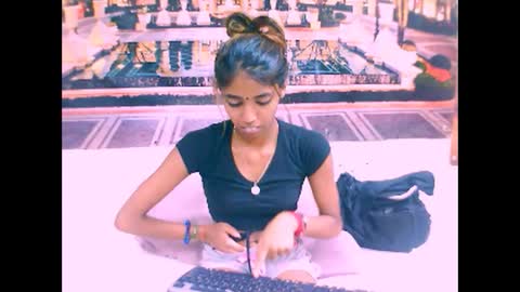 indiansexyslender4u2luv online show from 02/08/25, 08:42