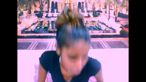 indiansexyslender4u2luv online show from 02/13/25, 12:00