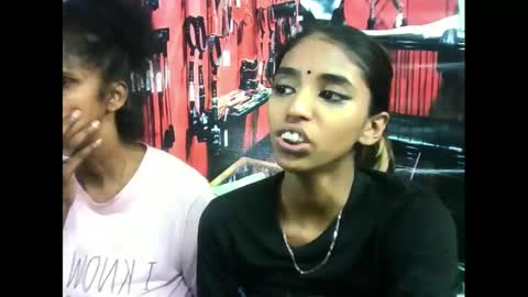 indiansexyslender4u2luv online show from 03/10/25, 10:04