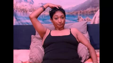 Snapshot of indianspicy69 chatting on 12/22/24, 02:39 Shreya online show from 12/22/24, 02:39