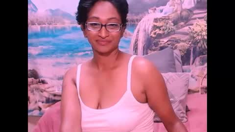 Snapshot of indianspicy69 chatting on 01/27/25, 05:37 Shreya online show from 01/27/25, 05:37