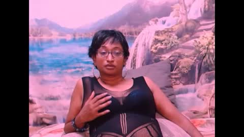 Snapshot of indianspicy69 chatting on 02/06/25, 08:56 Shreya online show from 02/06/25, 08:56