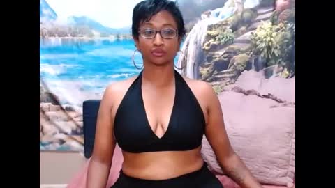 Snapshot of indianspicy69 chatting on 02/24/25, 07:19 Shreya online show from 02/24/25, 07:19