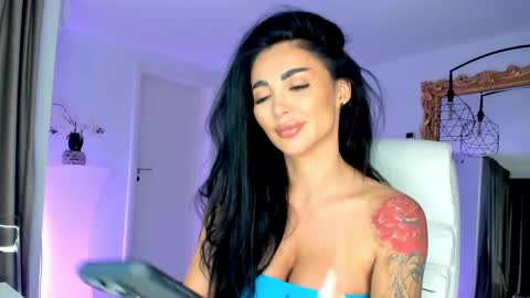 Hellen online show from 02/25/25, 04:10