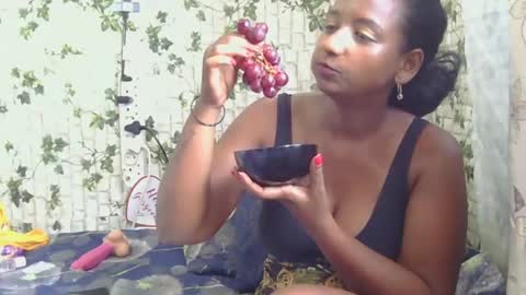 Snapshot of indiantina01 chatting on 01/26/25, 12:33 tina online show from 01/26/25, 12:33