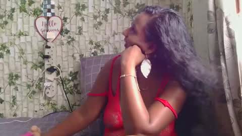 Snapshot of indiantina01 chatting on 02/12/25, 12:44 tina online show from 02/12/25, 12:44