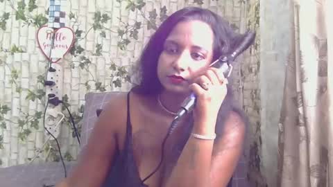 Snapshot of indiantina01 chatting on 02/15/25, 08:11 tina online show from 02/15/25, 08:11