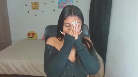 Aleja vallejo online show from 10/28/25, 01:58