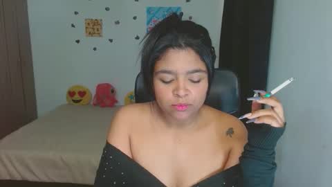 Aleja vallejo online show from 11/30/25, 01:37