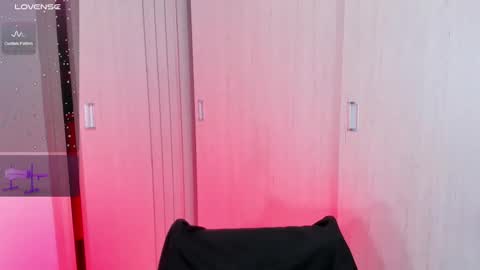 Snapshot of indie_78 chatting on 03/02/25, 10:05 Hey Im Indie follow me on my instagram online show from 03/02/25, 10:05