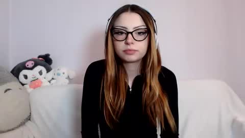 Snapshot of indigoelle chatting on 03/11/25, 01:26 Indigo Elle online show from 03/11/25, 01:26