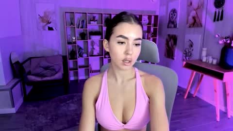 INDIGO online show from 10/21/25, 11:33