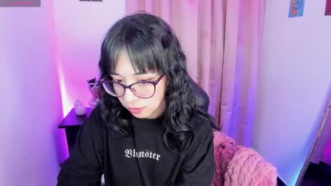 Snapshot of indra_cam chatting on 11/06/25, 03:51 Diana online show from 11/06/25, 03:51