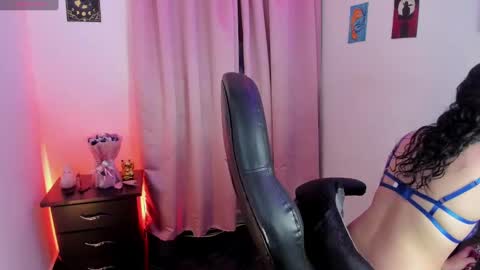 Snapshot of indra_cam chatting on 11/20/25, 03:39 Diana online show from 11/20/25, 03:39