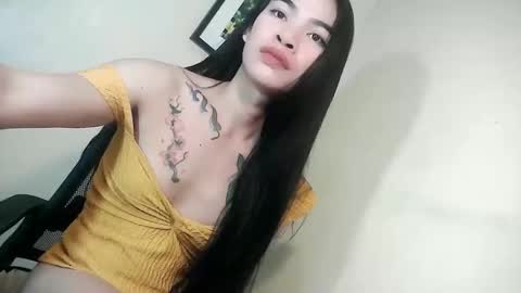 Snapshot of indra_mae chatting on 05/08/26, 07:52 Mae online show from 05/08/26, 07:52