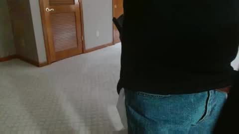 Indyguy7636 online show from 12/03/25, 04:16