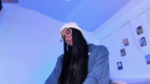 Luna  online show from 01/25/25, 03:19