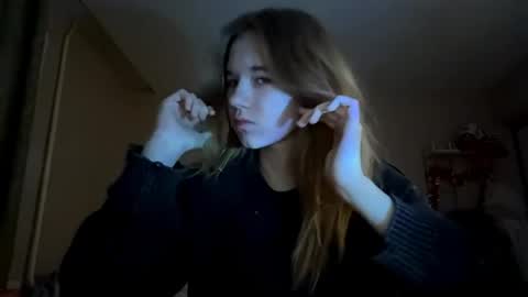 Sofia online show from 04/05/26, 06:05