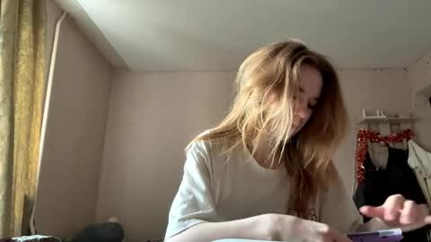 Sofia online show from 04/23/26, 01:35