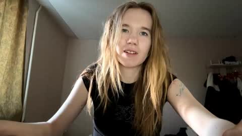 Snapshot of inespacheco chatting on 05/20/26, 03:29 Sofia online show from 05/20/26, 03:29