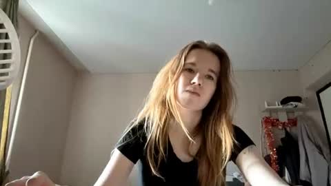 Snapshot of inespacheco chatting on 07/12/26, 01:02 Sofia online show from 07/12/26, 01:02