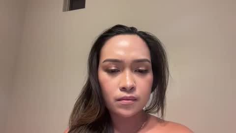 Snapshot of inexpensiveartist chatting on 11/18/25, 07:13 inexpensiveartist online show from 11/18/25, 07:13