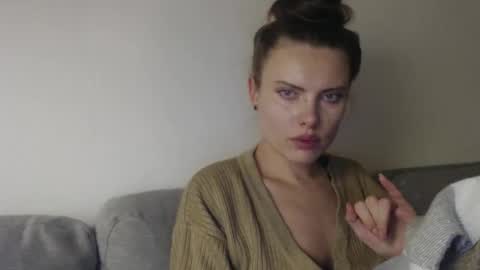 Sweet girl online show from 11/12/25, 10:30