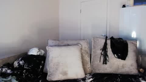 Snapshot of infinity_of_love chatting on 02/22/25, 02:08 Jeremy online show from 02/22/25, 02:08