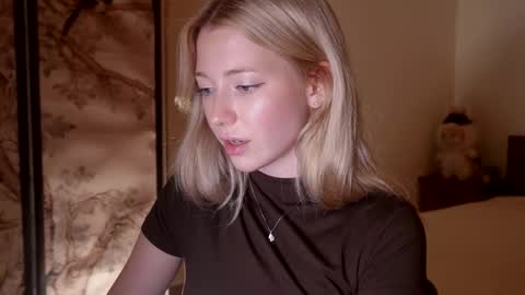 Alexa..  Inst     Fansly infinitysoul  online show from 11/14/25, 04:38