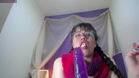 Snapshot of ingrid_casas chatting on 01/15/25, 03:43 Ingrid petite online show from 01/15/25, 03:43