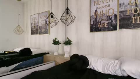 Ingrid online show from 04/21/26, 02:51