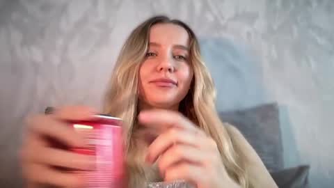 iniva05 online show from 04/16/26, 08:48