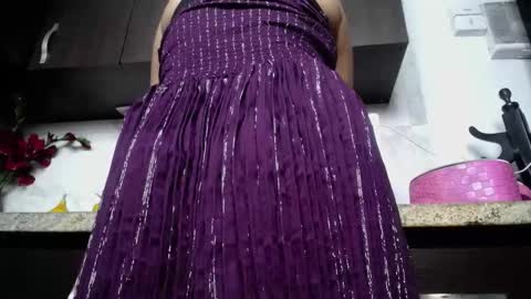 Iniya online show from 12/19/25, 10:28