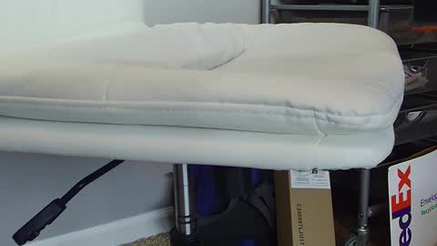 Snapshot of injmolder2 chatting on 12/14/24, 07:57 Hanging Out online show from 12/14/24, 07:57