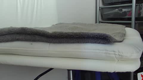 Snapshot of injmolder2 chatting on 01/18/25, 06:21 Hanging Out online show from 01/18/25, 06:21