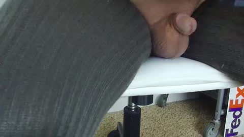 Snapshot of injmolder2 chatting on 02/08/25, 02:38 Hanging Out online show from 02/08/25, 02:38