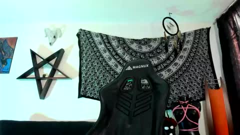 Dani  online show from 11/07/25, 03:45