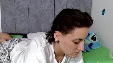 lyan onlyfans n linda online show from 11/01/25, 08:11