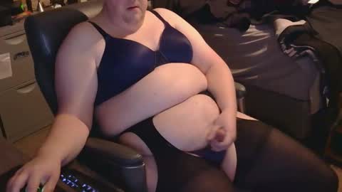 Snapshot of inkedjay169 chatting on 12/21/25, 03:41 Madelaine online show from 12/21/25, 03:41