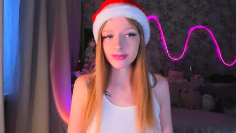 Snapshot of inma_lewdness chatting on 12/25/24, 11:22 Grace online show from 12/25/24, 11:22