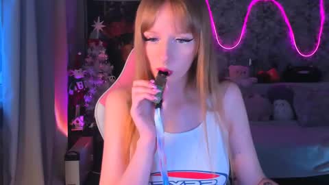 Snapshot of inma_lewdness chatting on 01/08/25, 11:43 Grace online show from 01/08/25, 11:43