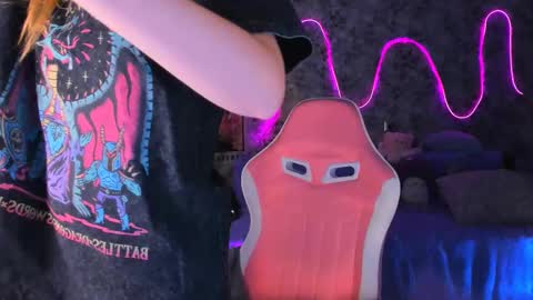 Snapshot of inma_lewdness chatting on 02/09/25, 11:25 Grace online show from 02/09/25, 11:25