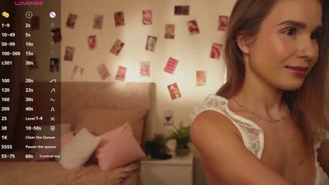 Mila Reef online show from 07/07/26, 11:14