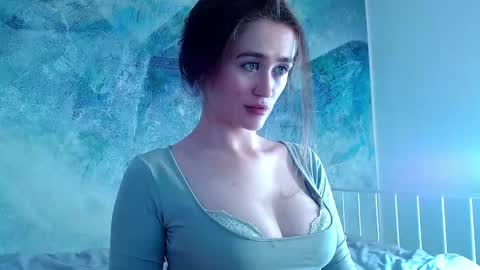 Lina online show from 03/29/26, 02:39