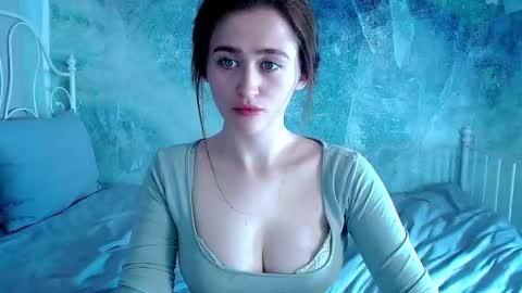 Lina online show from 04/13/26, 03:28