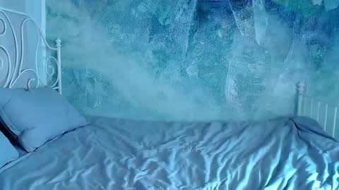 Lina online show from 04/17/26, 02:09