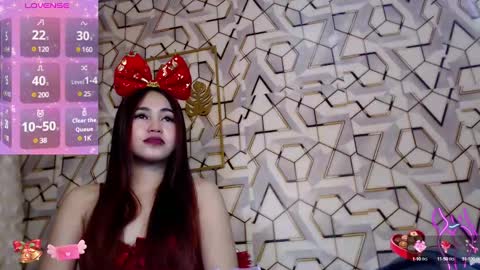 Snapshot of innocent_belle chatting on 12/26/24, 12:46 Belle online show from 12/26/24, 12:46