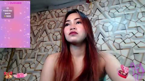 Snapshot of innocent_belle chatting on 01/28/25, 03:47 Belle online show from 01/28/25, 03:47
