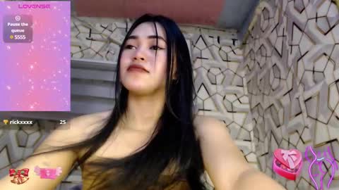 Snapshot of innocent_belle chatting on 03/08/25, 10:45 Belle online show from 03/08/25, 10:45